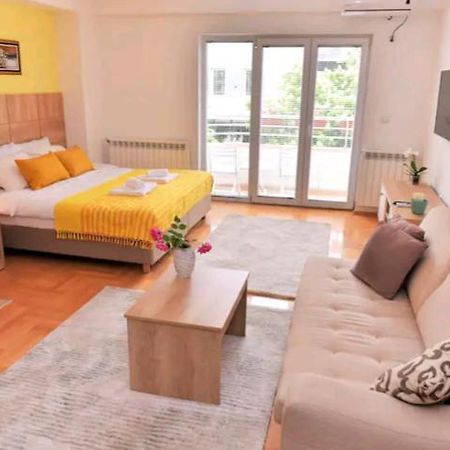 Milica Apartments Üsküp Dış mekan fotoğraf