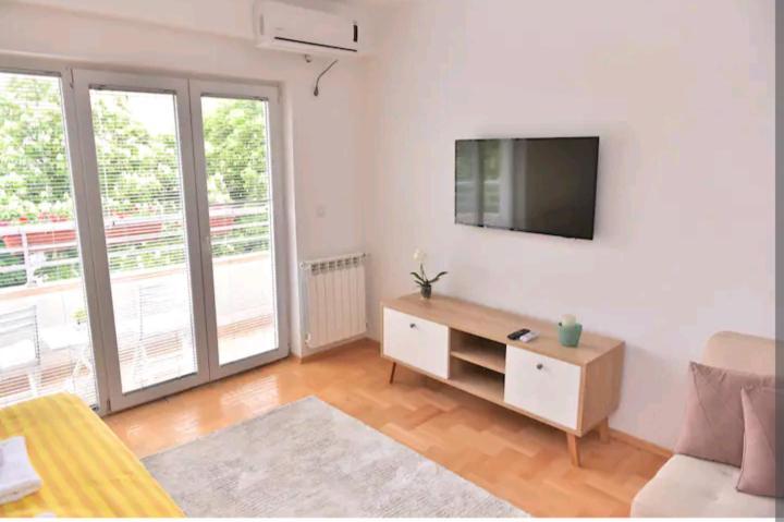 Milica Apartments Üsküp Dış mekan fotoğraf